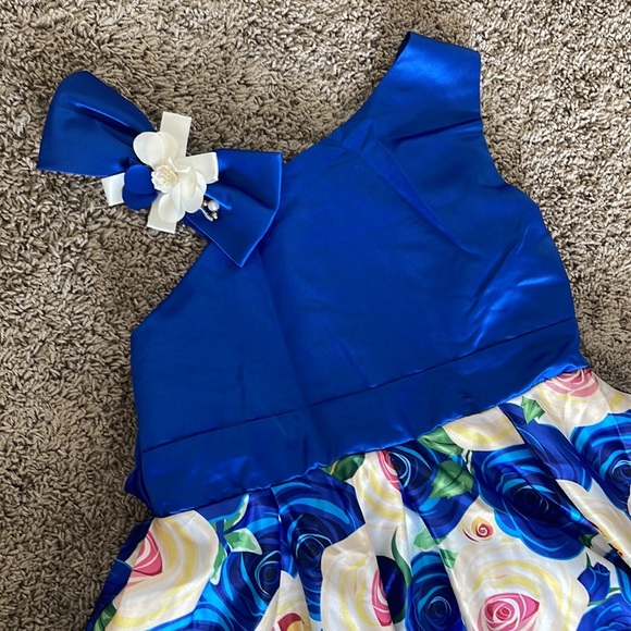 Girls blue flowers dress - Picture 2 of 7